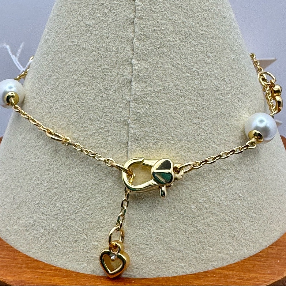 KATE SPADE Gold and Pearl Heart Charm Bracelet NEW - Picture 3 of 6